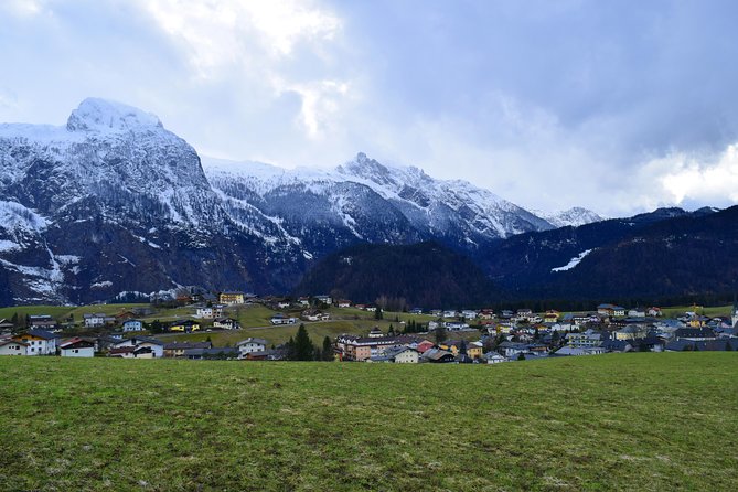 Sound of Music and Hallstatt Day Tour  - Salzburg - Background