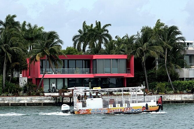 South Beach Cruise of Millionaires Homes and Miami Skyline - Duration & Group Size  
