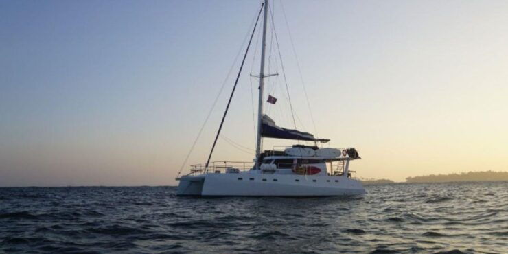 South Coast Overnight Cruise: All-Inclusive Tour! - Booking Details