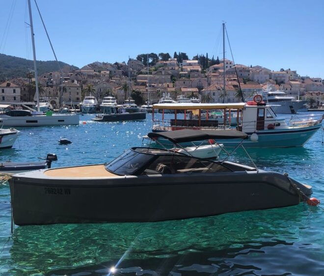South Hvar and Pakleni Islands Private Full-Day Boat Tour - Included Amenities