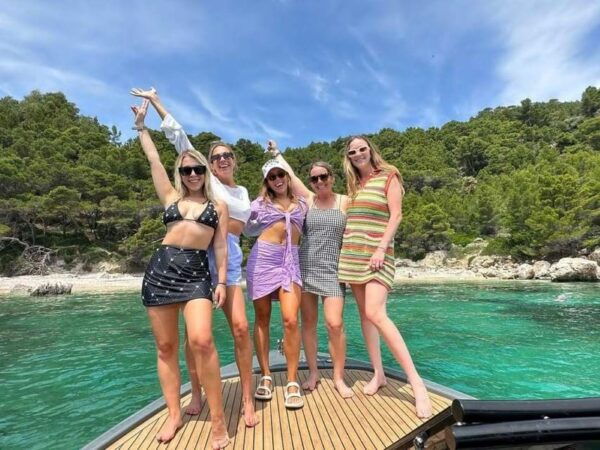 South Hvar and Pakleni Islands Private Full-Day Boat Tour - Exploring Red Rocks