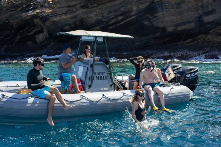 South Maui: Molokini Volcanic Crater Snorkeling Cruise - Experience