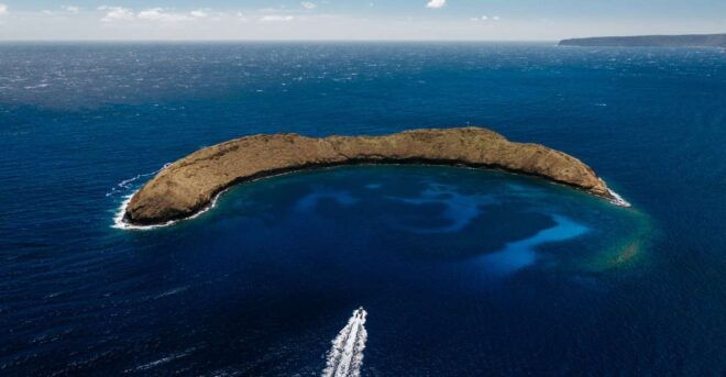 South Maui: Molokini Volcanic Crater Snorkeling Cruise - Full Description