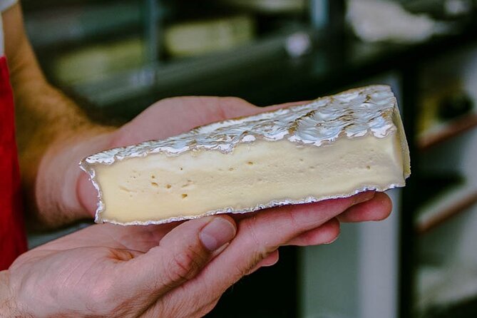 South Pigalle Food Tour Small Group: The Cool Apéro Tour in Paris - Tour Details