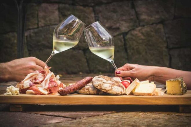 South Tyrolean Specialties and Wine Tasting - Traditional South Tyrolean Snacks