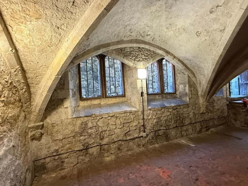 Southampton: 2 Hour Guided Walking Tour with Medieval Vaults - The Sum Up: Who Should Consider This Tour?