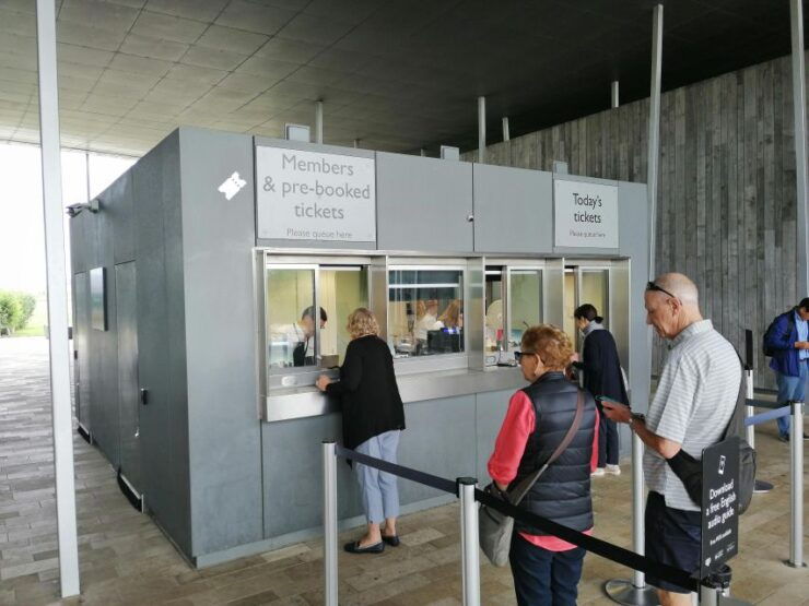 Southampton Port to London via Stonehenge & Windsor Castle - Pricing and Group Size