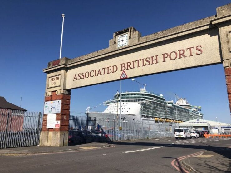 Southampton Port Transfer With Stonehenge Stop-Over Included - Experience and Highlights