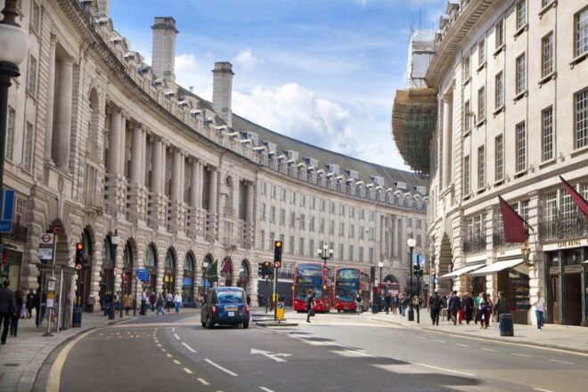 Southampton: Private Transfer to London Hotels and Airports - Participant and Date Selection