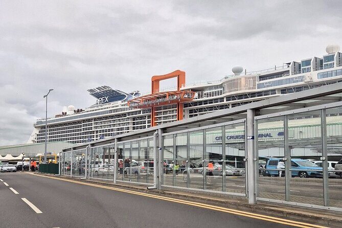 Southampton To Heathrow Via Stonehenge & Windsor Private Transfer - A Practical Look at the Southampton to Heathrow Private Transfer via Stonehenge & Windsor