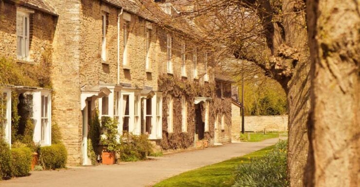 Southampton to London via Downton Abbey & Cotswolds - Free Cancellation and Flexible Payment Options