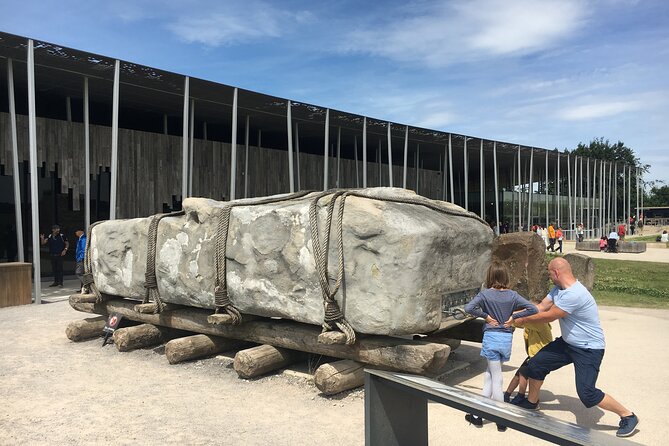Southampton to London Visiting Stonehenge and Windsor Castle - Tour Capacity and Luggage Allowance