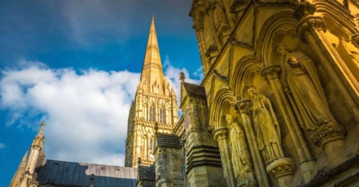 Southampton: Transport to London With 3 Sightseeing Stops - Stonehenge and Salisbury Cathedral