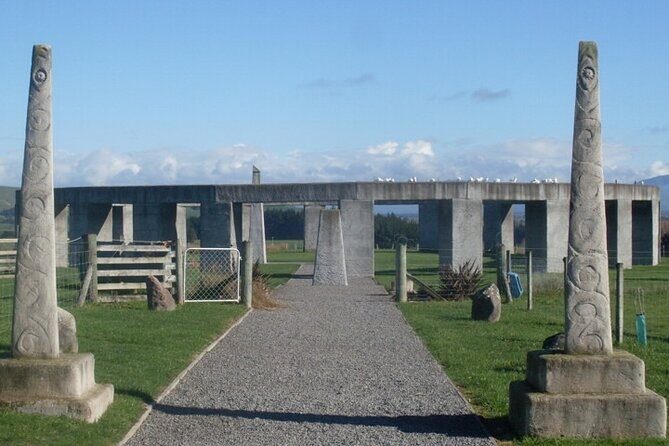 Southern Hemisphere Autumn Equinox at Stonehenge Aotearoa - Good To Know