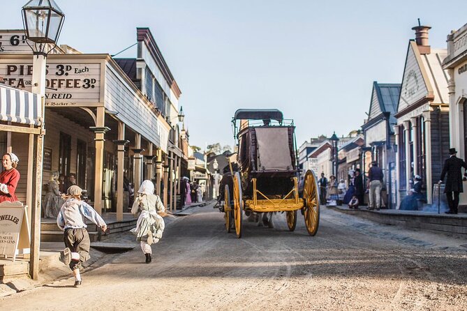 Sovereign Hill, Botanical Gardens and Melbourne Skydeck Bus Tour - Tour Details