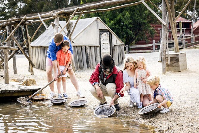 Sovereign Hill, Botanical Gardens and Melbourne Skydeck Bus Tour - Cancellation Policy