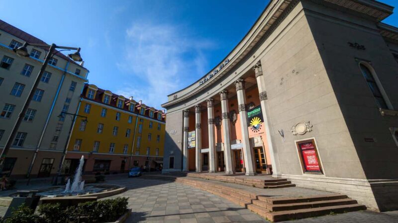 Soviet Tallinn: Cold War Echoes Behind the Iron Curtain Tour - Good To Know