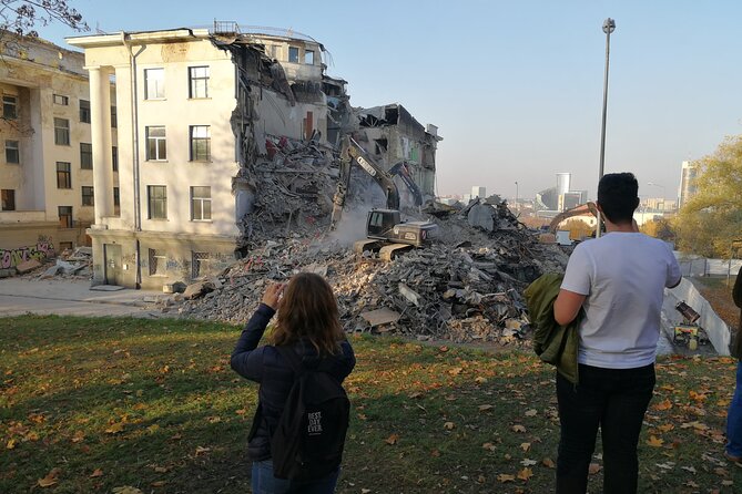 Soviet Times in Vilnius - Private Walking Tour With Lunch - Meeting Point