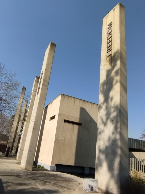 Soweto & Apartheid Museum With Local Lunch - Tour Highlights and Itinerary