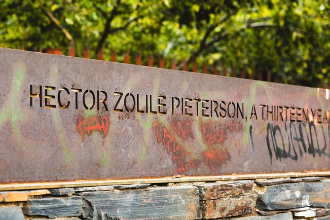 Soweto & Johannesburg Half Day Tour - Landmarks Included