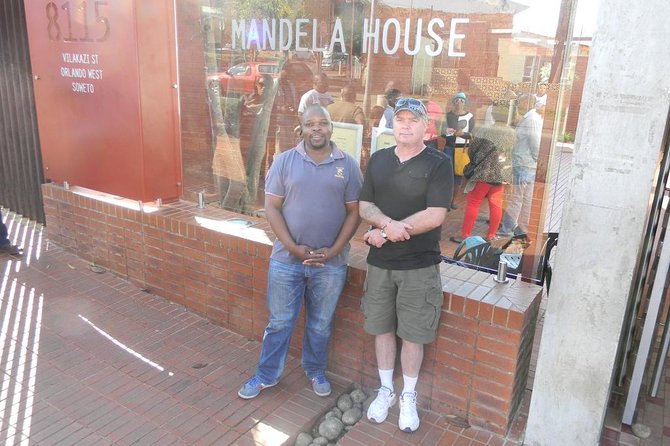 Soweto Tour and Lesedi Cultural Village Tour Form Pretoria and Johannesberg - Lunch and Dinner Buffet With Local Dishes