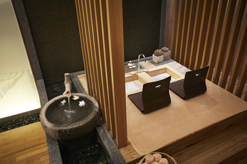 SPA 1978 (Formerly SPA 1899) DONGINBI Red Ginseng Ritual & Therapy - Longer packages trade time for more coverage