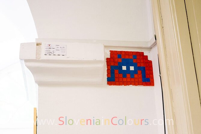 Space INVADER Mosaics @ Ljubljana - Accessibility and Logistics