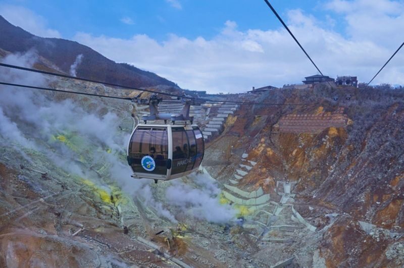Spacious luxury bus: Mt.Fuji 5th.St & Gotemba&Hakone Trip fromTokyo - From Shinjuku to Fuji’s upper slopes