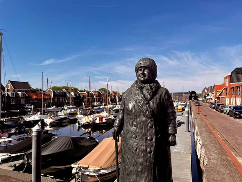 Spakenburg: Guided Walking Tour of the Historic Center - Practical Details and Booking Experience