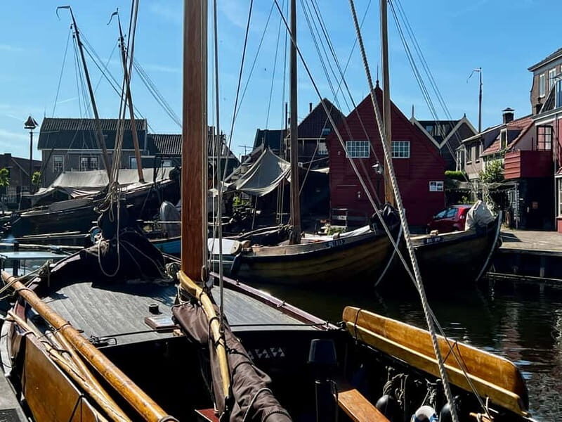 Spakenburg: Guided Walking Tour of the Historic Center - Authentic, Practical, and Worthwhile