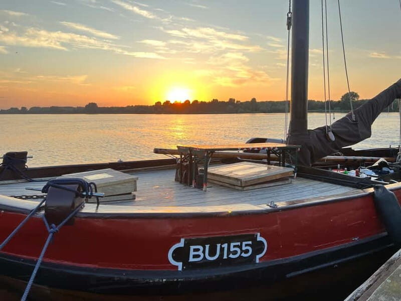 Spakenburg: Sunset boat trip on an authentic fishing boat - Who Will Love This Tour?