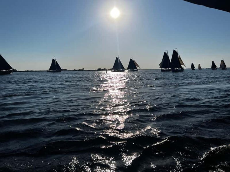 Spakenburg: Sunset boat trip on an authentic fishing boat - FAQ