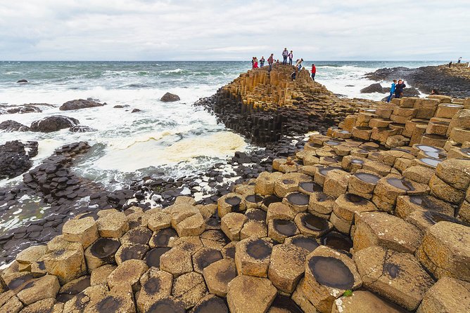 Spanish Belfast And Giants Causeway Tour - Additional Information