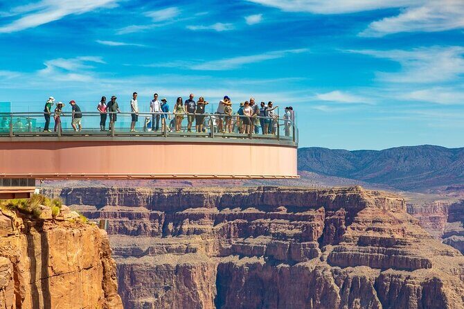 Spanish Grand Canyon Tour with Skywalk Access and Lunch - Good To Know