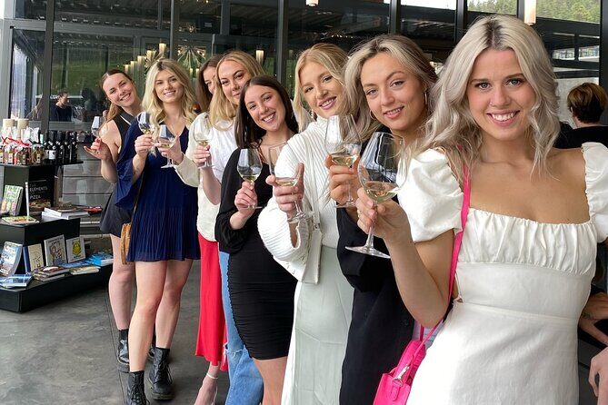 Sparkling Hill Full Day Guided Wine Tour with 5 Wineries - Good To Know  