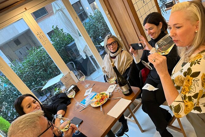 Sparkling Wine Tasting in Madrid - Alcoholic Beverages in the Tasting