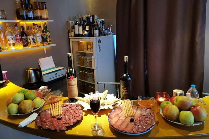 Special selection of prime cuts and wine - The Tasting Experience: Meat and Wine in Perfect Harmony
