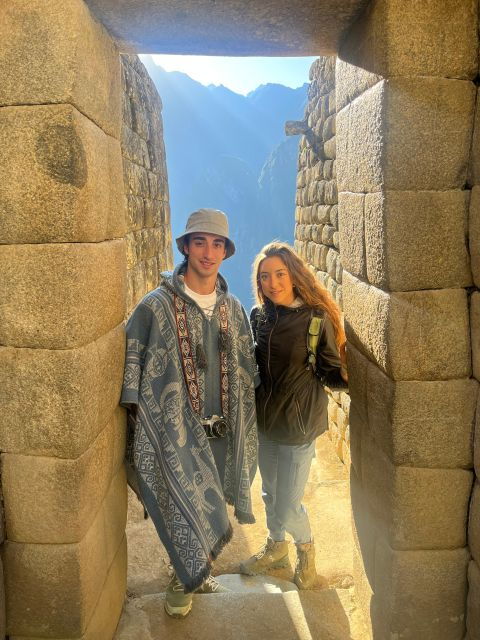 Specialist MachuPicchu Tour Guide - Booking and Payment Details