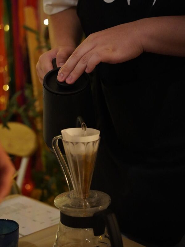 Specialty Coffee Hand Drip x Syphon Brewing and Introductory Coffee Knowledge Course - Should you book the Kwun Tong coffee class?