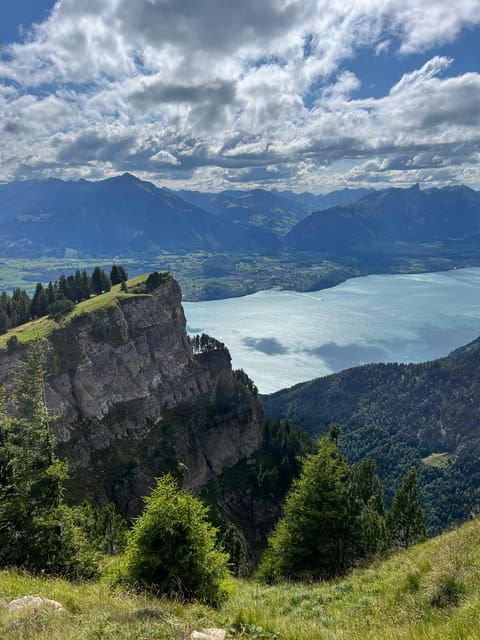 Spectacular Ridge Hike Over Interlaken - Itinerary