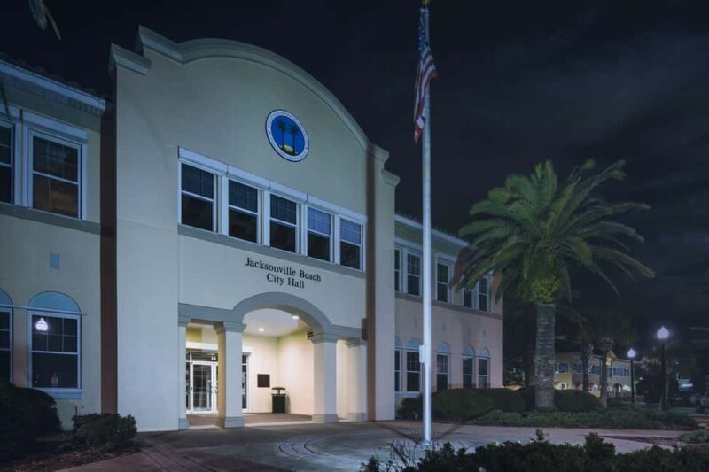 Specters of the Spanish Moss: Jacksonville Ghost Tour - A Closer Look at the Jacksonville Ghost Tour