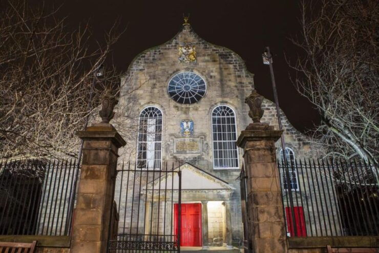 Spectral Encounters: Edinburgh's Ghostly Trail - Haunted Locations to Explore