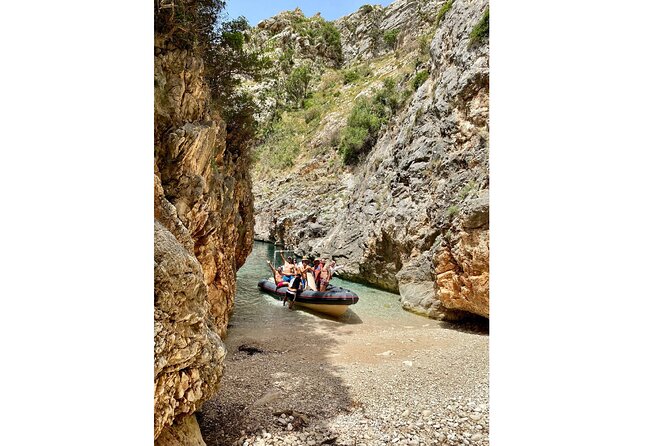 Speed Boat Tour to National Park and Grama Bay - Itinerary Details