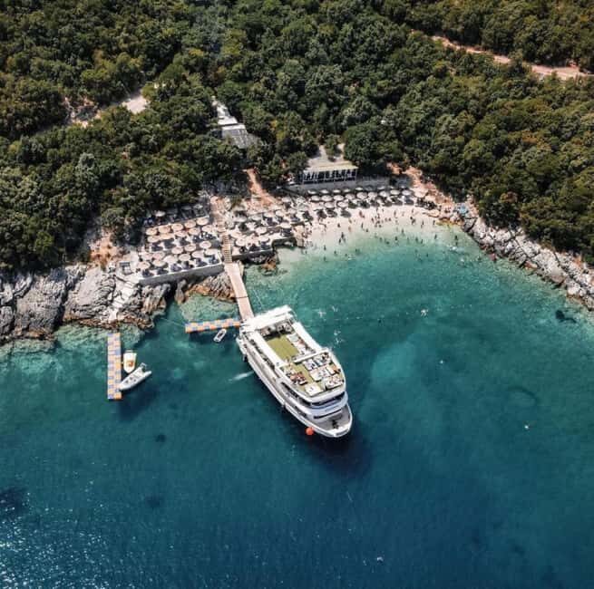 Speed Boat Trip to Grama Bay - An In-Depth Look at the Speed Boat to Grama Bay