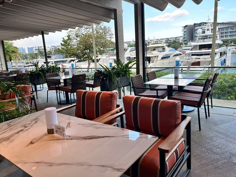 Speedboat Cruise & Marina Dine Adventure by YachtCruiseSG - Should you book the speedboat and dine outing?