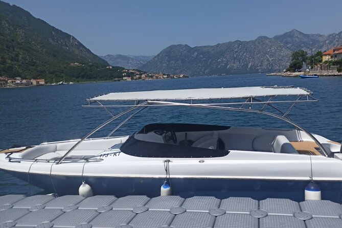 Speedboat Rent up to 8 People(Charged per Hour) - Location and Capacity