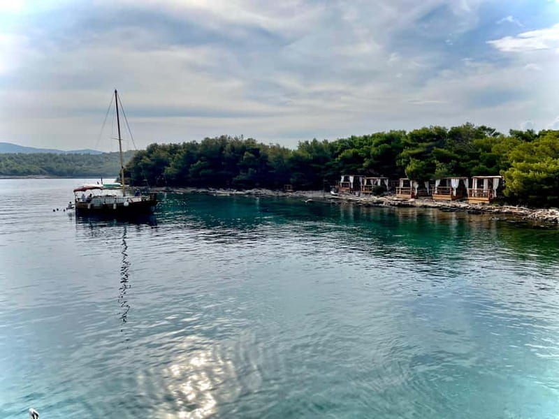 Speedboat to 3 islands: Hvar, Bra, Zeevo with watersports - What Past Travelers Say