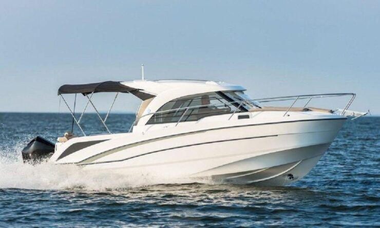 Speedboat Transfer From Hvar Town to Split Airport - Good To Know
