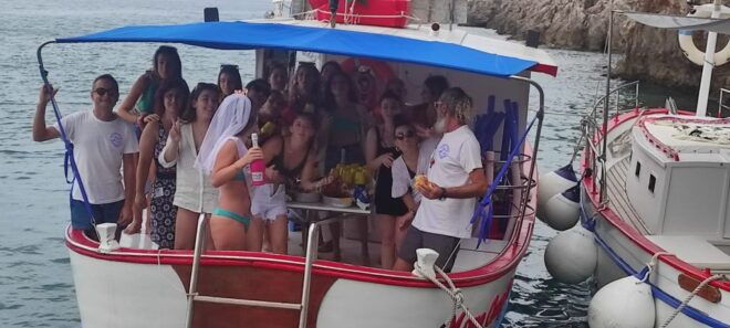 Sperlonga: Private Cruise to Discover the Seven Beaches - Inclusions and Itinerary