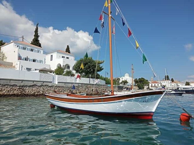 Spetses: Private Cruise on an Electric Boat - Frequently Asked Questions